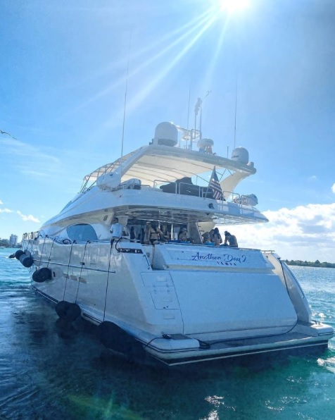 luxury yacht rental tampa